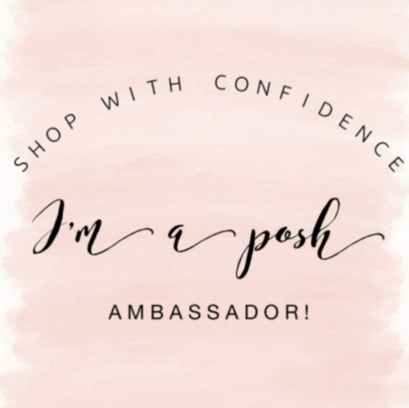 Hello Kitty Winter Holiday Candy Cane Earrings.Red Whte Gold Enamel Earw… - Picture 4 of 7